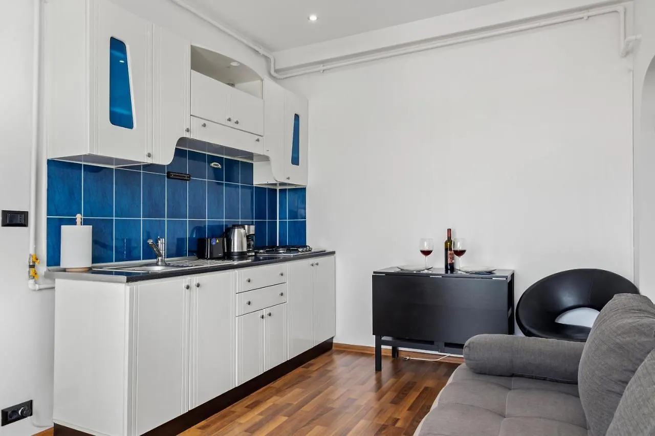 Lovely Central 2-Bedroom Condo With Free Parking Bucharest Romania