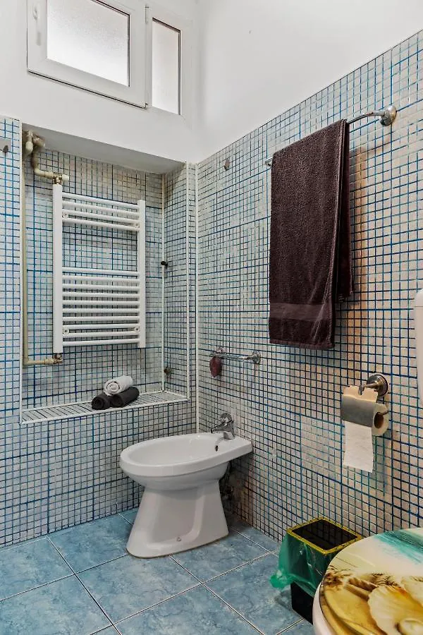Lovely Central 2-Bedroom Condo With Free Parking Bukarest 0*,